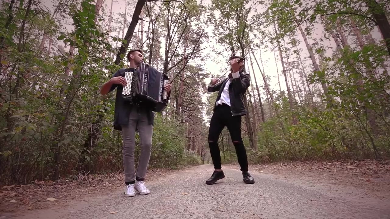 [图]【手风琴 小提琴】Hozier - Take me to church (violin and accordion cover) by MODERN FLY