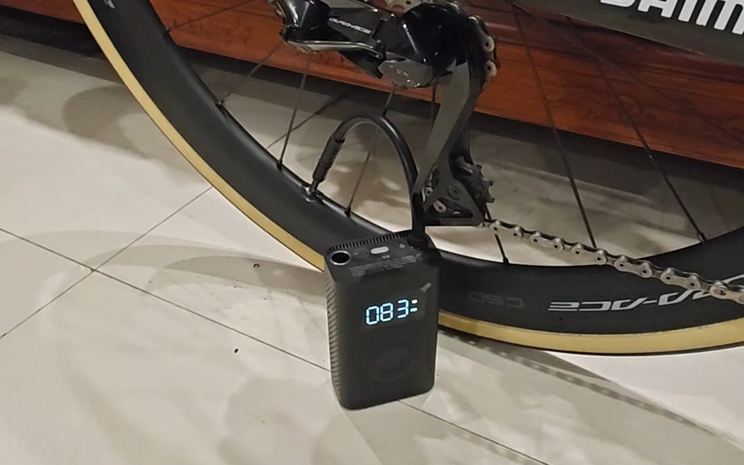 一个头两个大的小米充气宝2代