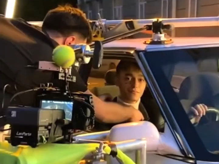 他叫sasha trautvein 中文名叫萨沙或亚历山大61特劳特维恩 是一位