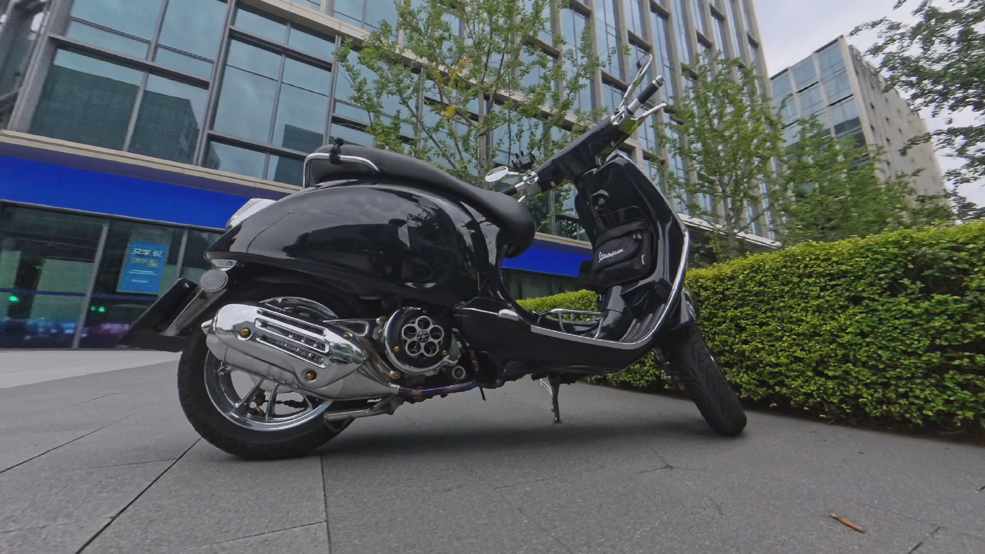 vespa 春天150 静态 insta360 reframing