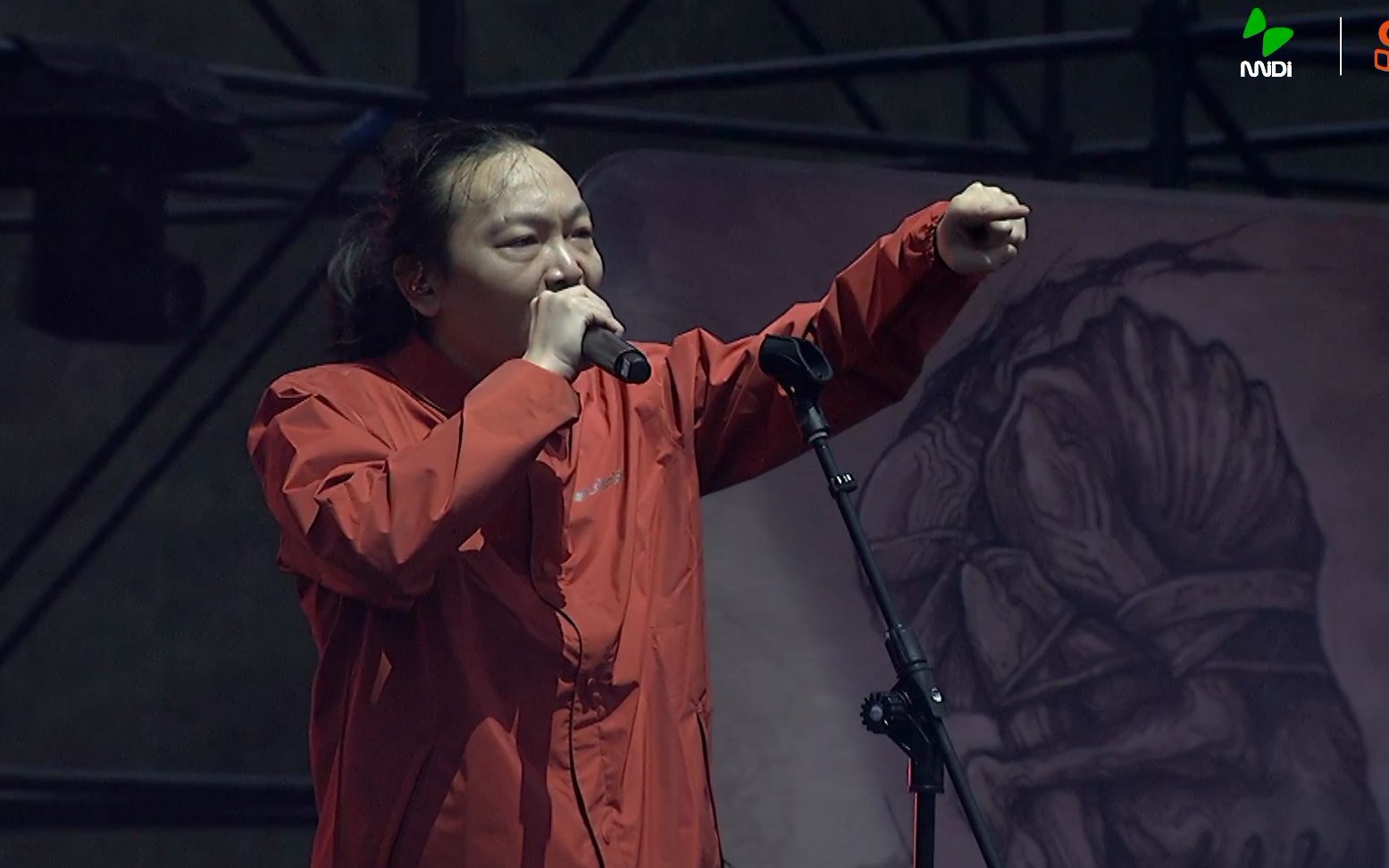 16 万重乐队 萬重~死墙,pogo