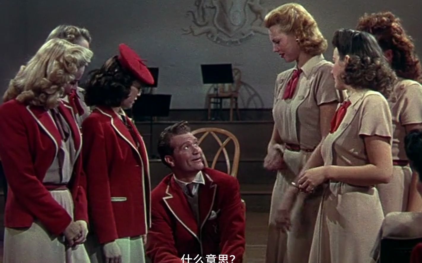 权当看个80年前的小品表演吧,来自1944年美国电影《出水芙蓉》片段