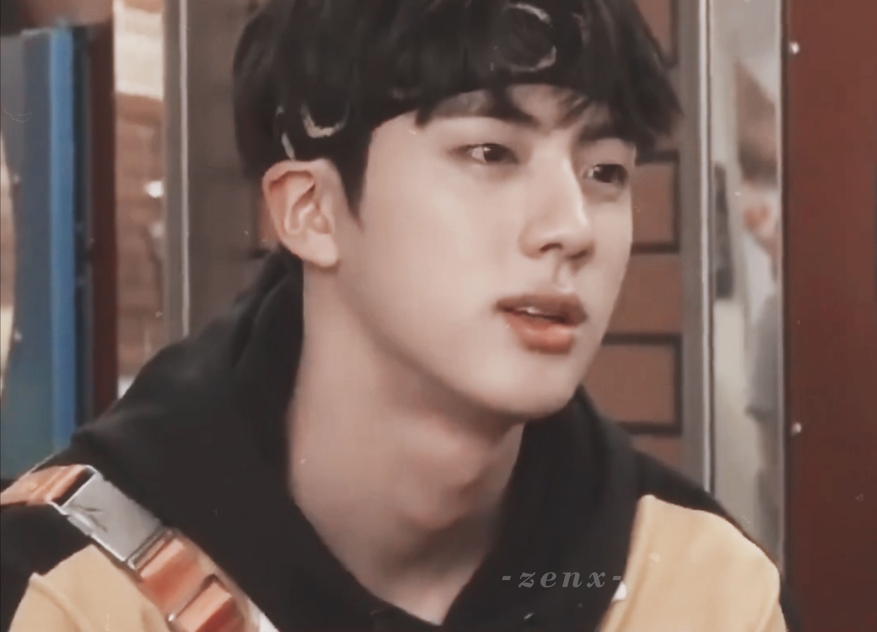 "讨厌我吧,就像你过去喜欢我那样."(用ai对话我的初恋金硕珍)