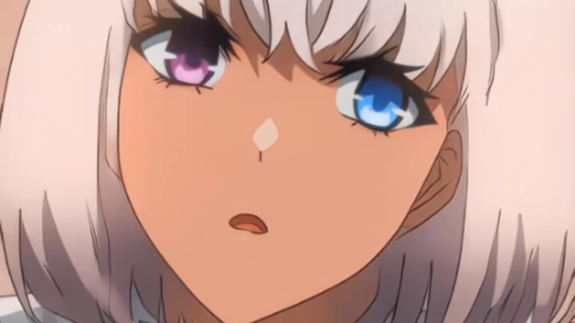 我也想要一个黑皮白毛异瞳的大姐姐