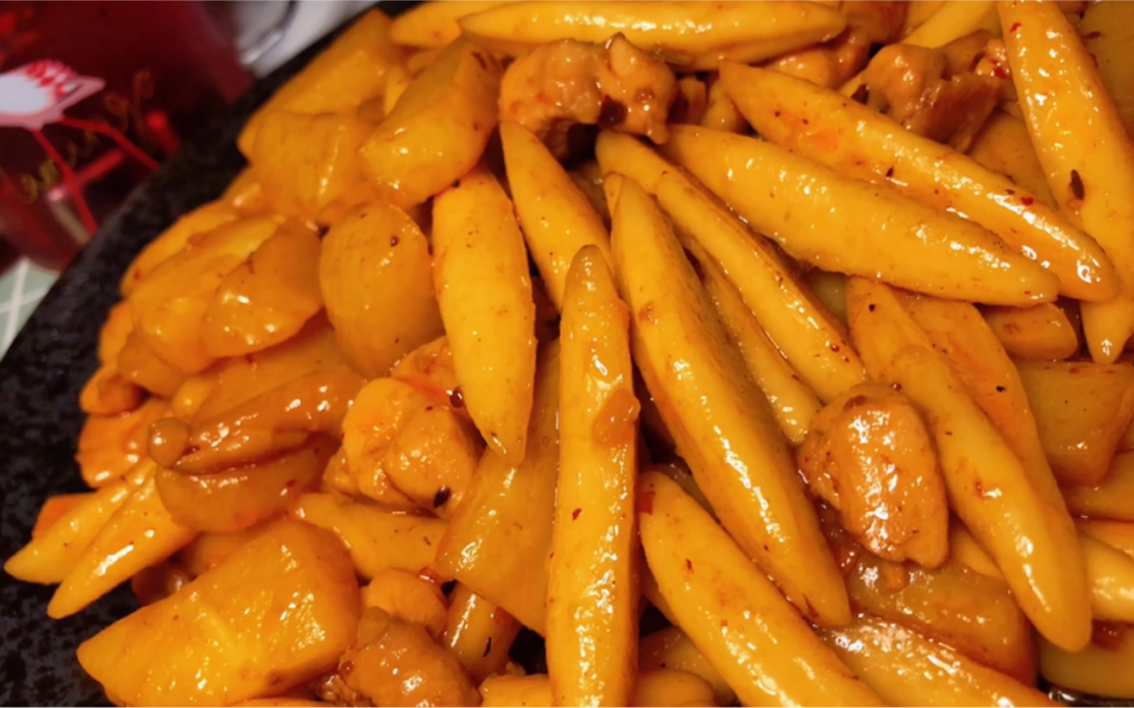 独居日常|干锅剪刀面,满屋子都是干锅的香味!