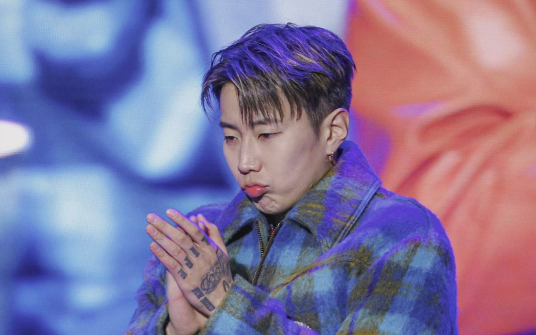 jaypark朴宰范带娃日常,大可爱在逗小可爱!!这是谁家的宝宝!?