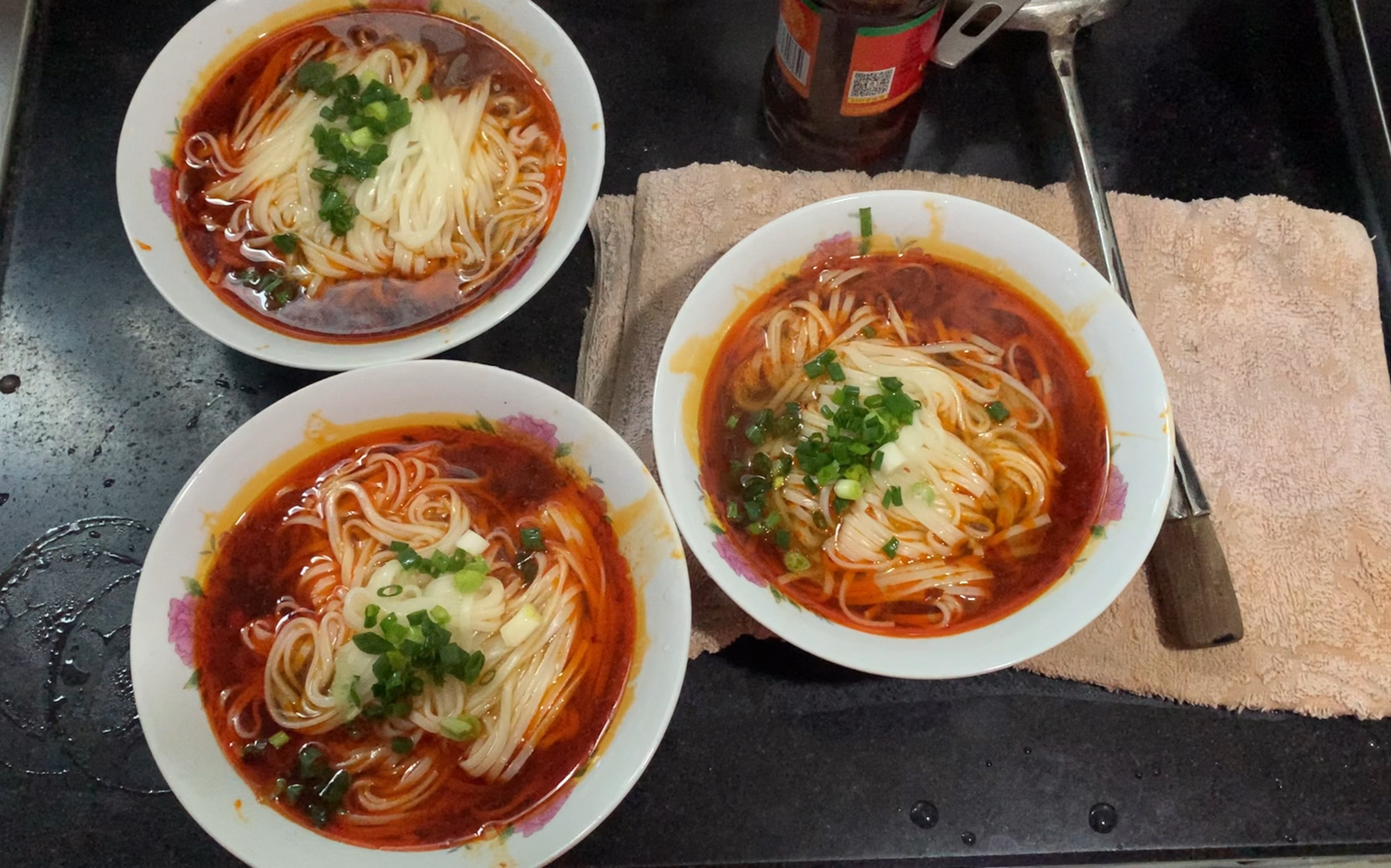 早上来一碗热腾腾的面条