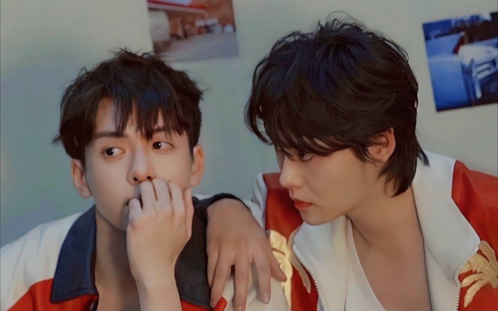 【宇日俱曾】529直播看似一个人实则两个人?鱼在溪右侧又添实锤?