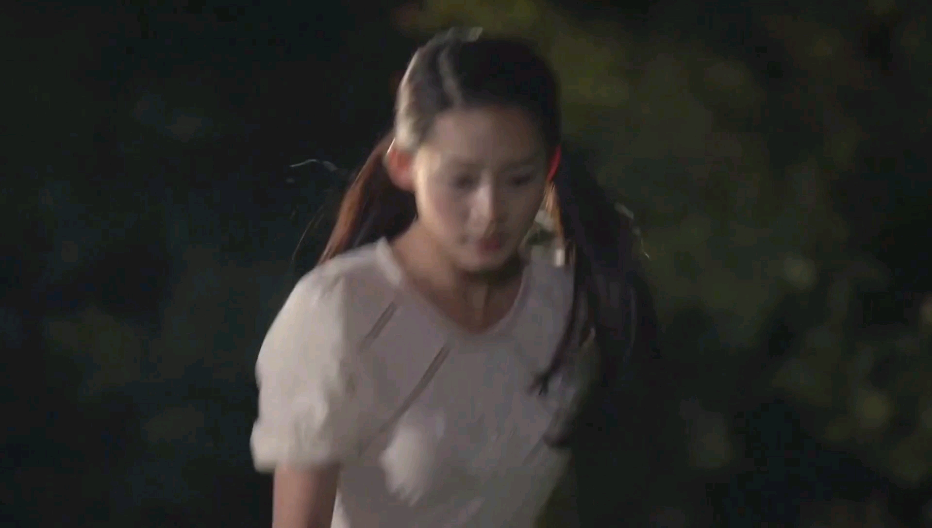 杨美华一曲《无法忘记你》唱出情意绵绵，歌词句句戳心，听哭了杨美华一曲《无法忘记你》唱出情意绵绵，歌词句句戳心，听哭了