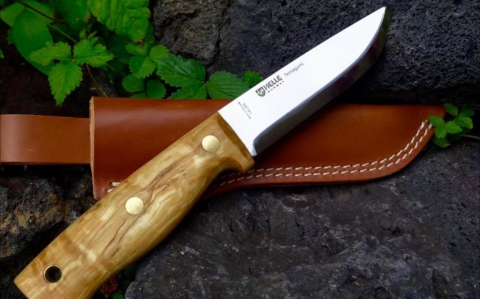 赫拉猎人直刀给人不一样的猎刀味,2021年全球也仅生产了五百支