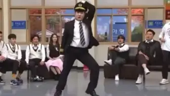 《认识的哥哥》中神童版Hey Mama！真不愧是SM舞蹈教科书！