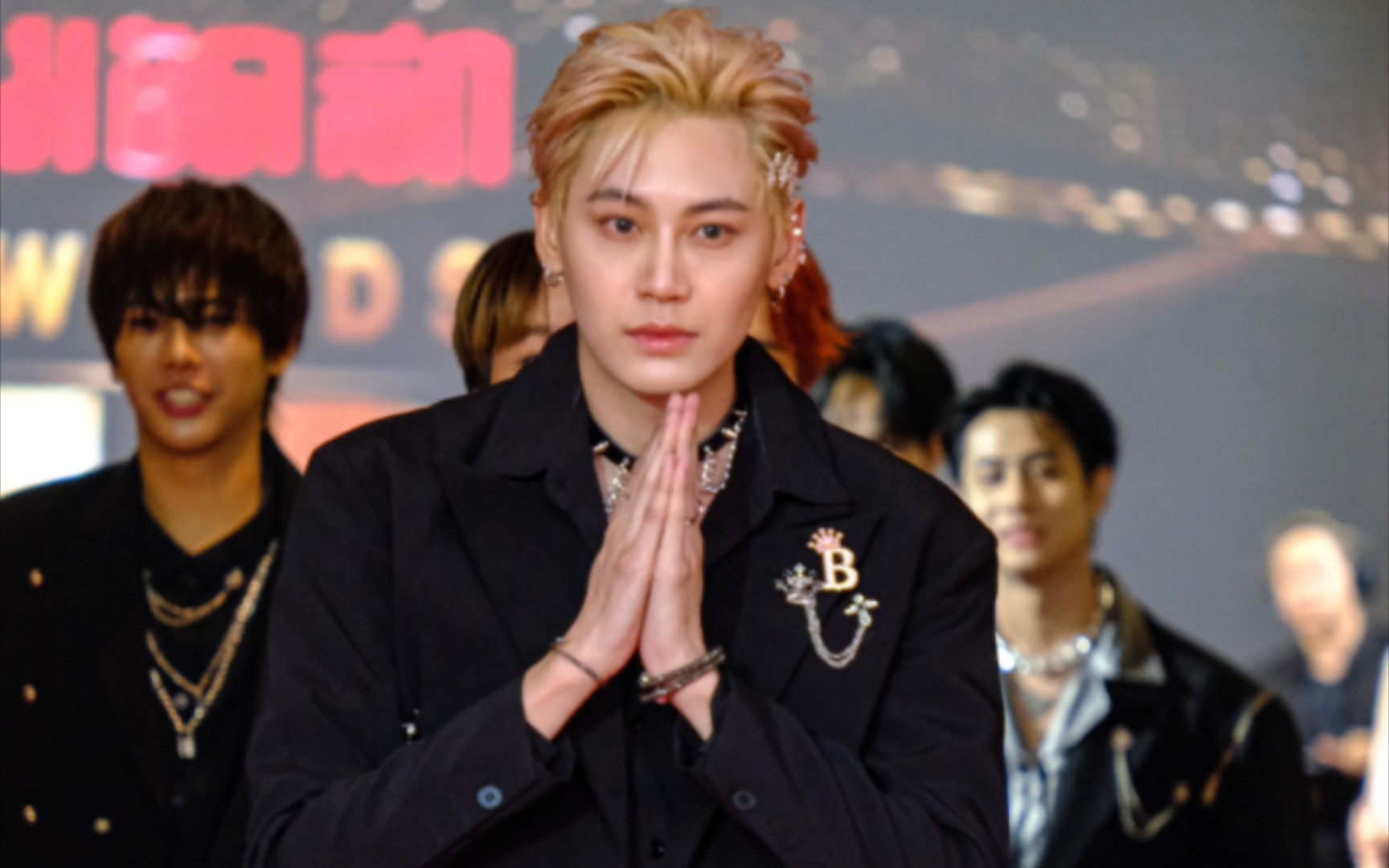 【bounprem】【boun文总】因为知道他走来的这一路不容易,所以格外