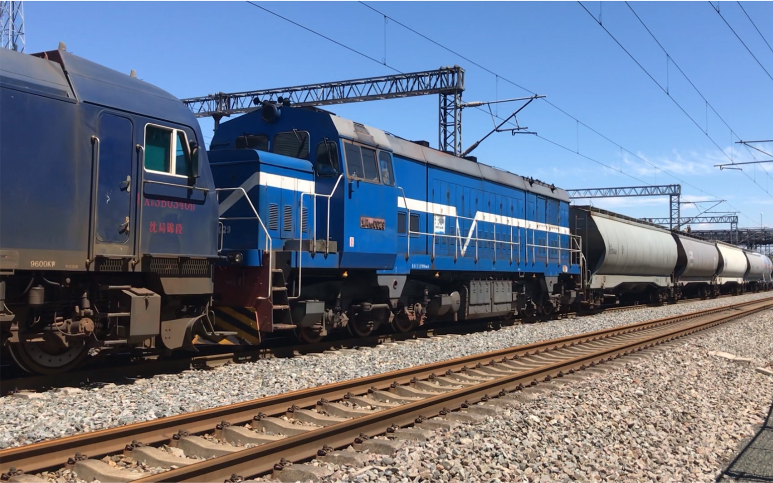 【刚拍到的】沈山线沈局锦段hxd3b0340号机车牵引38904次(无火回送df