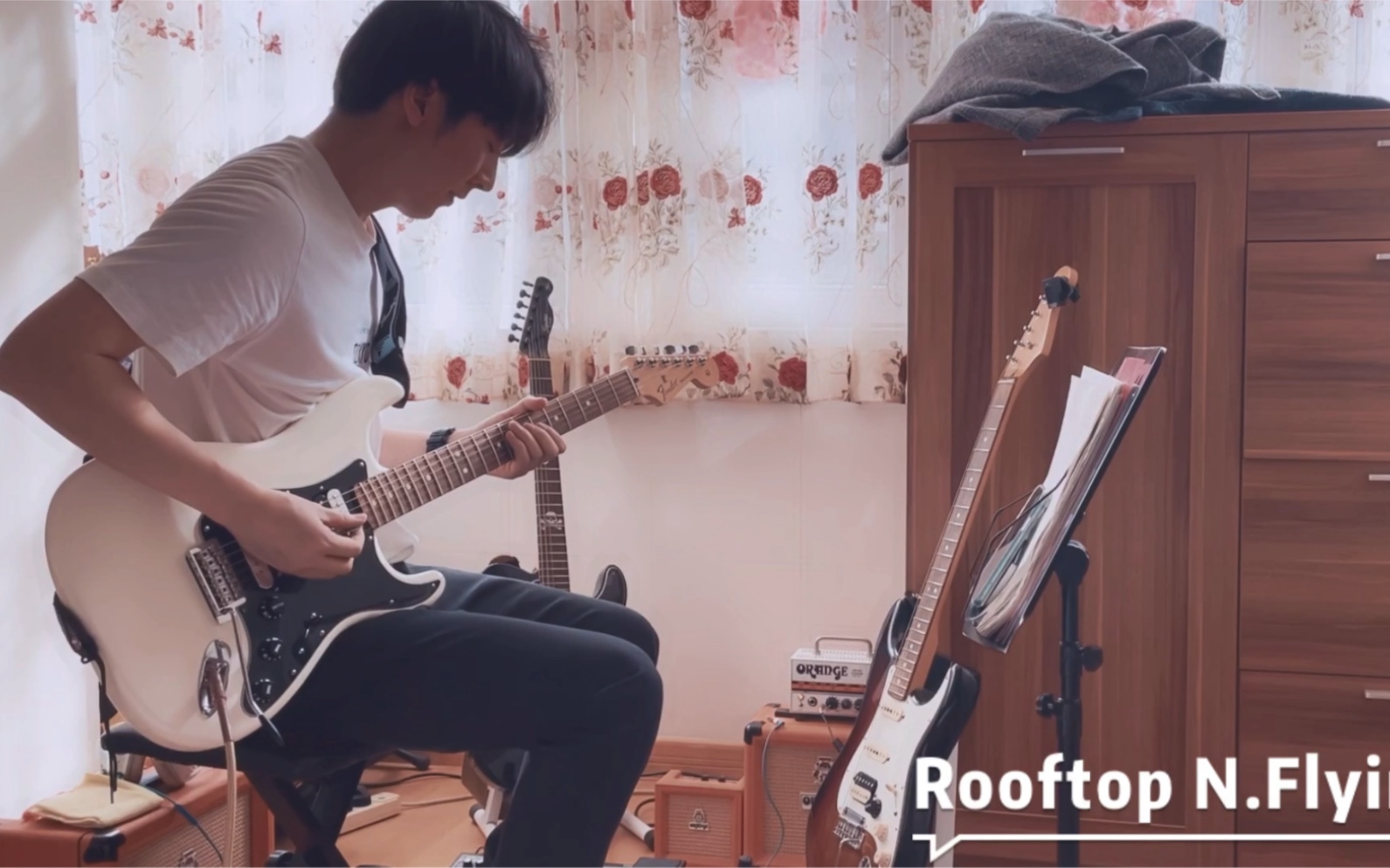 [图]【N.Flying】Rooftop屋塔房(Guitar Cover) kima·jun EG翻弹油管Yujin Guitar