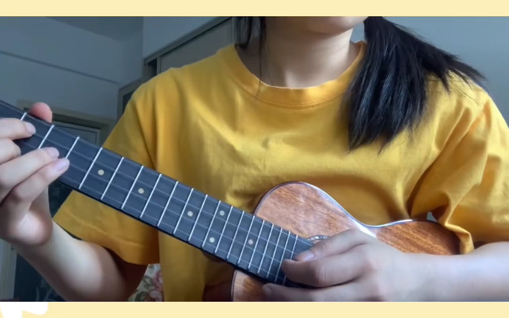 [图]月が泣いてるcover つじあやの月亮在哭泣尤克里里ukulele弹唱演示教学