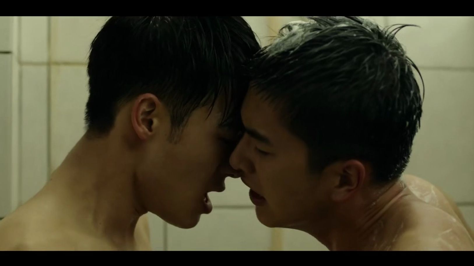 男男gay做视频无删减90分钟