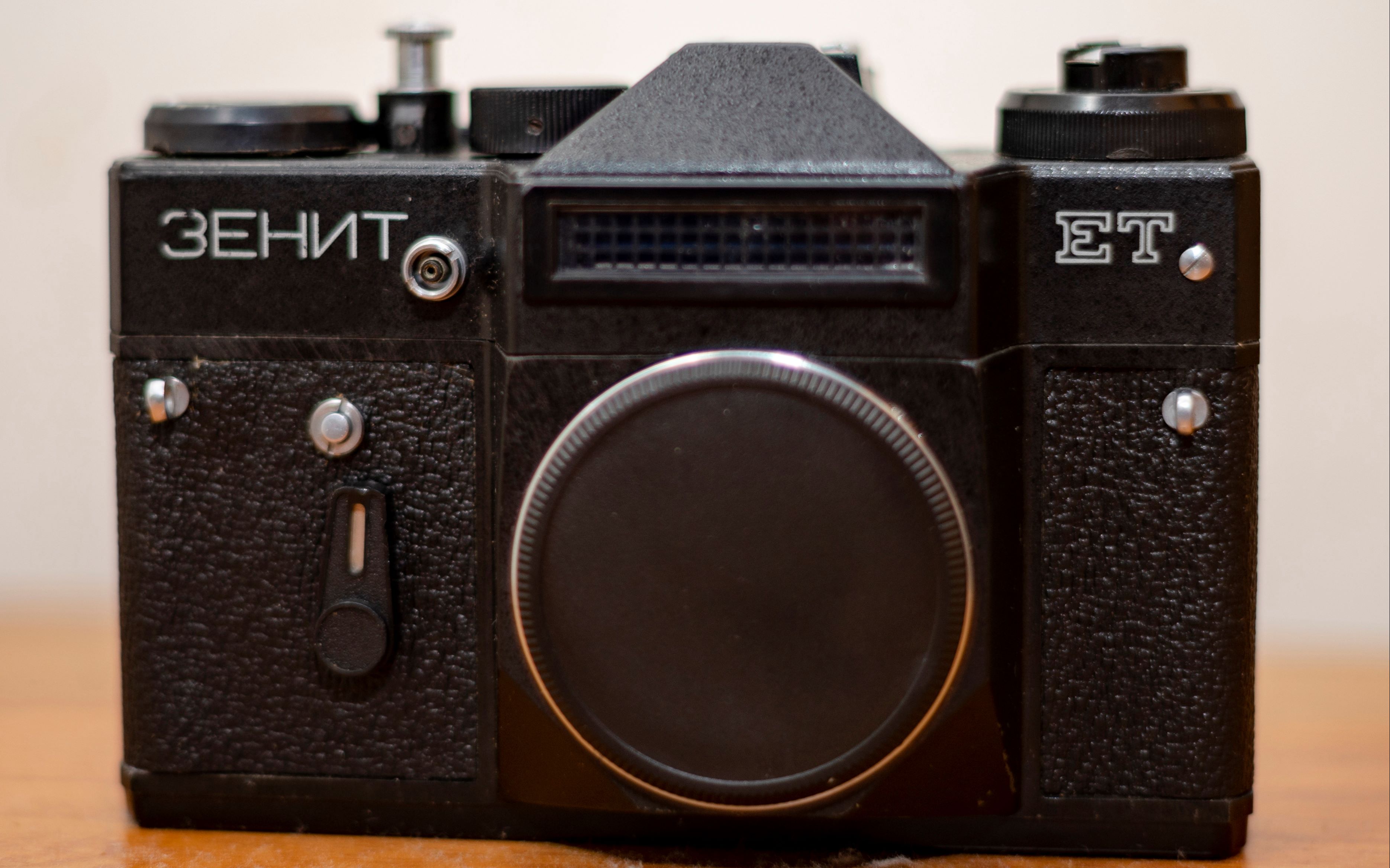 97块钱的泽尼特et,纯机械胶片相机开箱