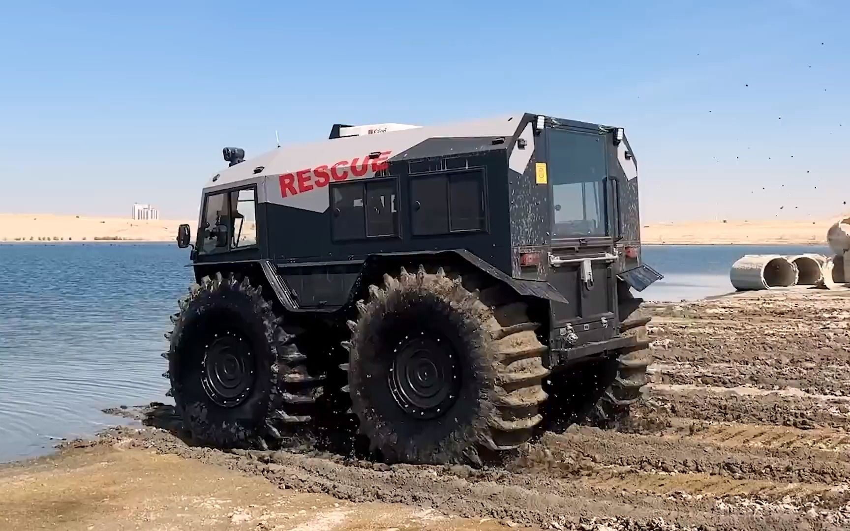 全地形救援车,在水上测试 sherp atv!