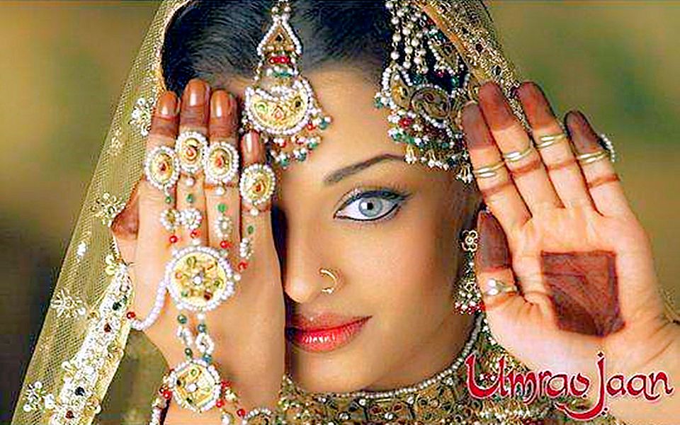 [图]女神 Aishwarya Rai 电影《勒克瑙之花》经典 mujra 歌舞插曲 Salaam