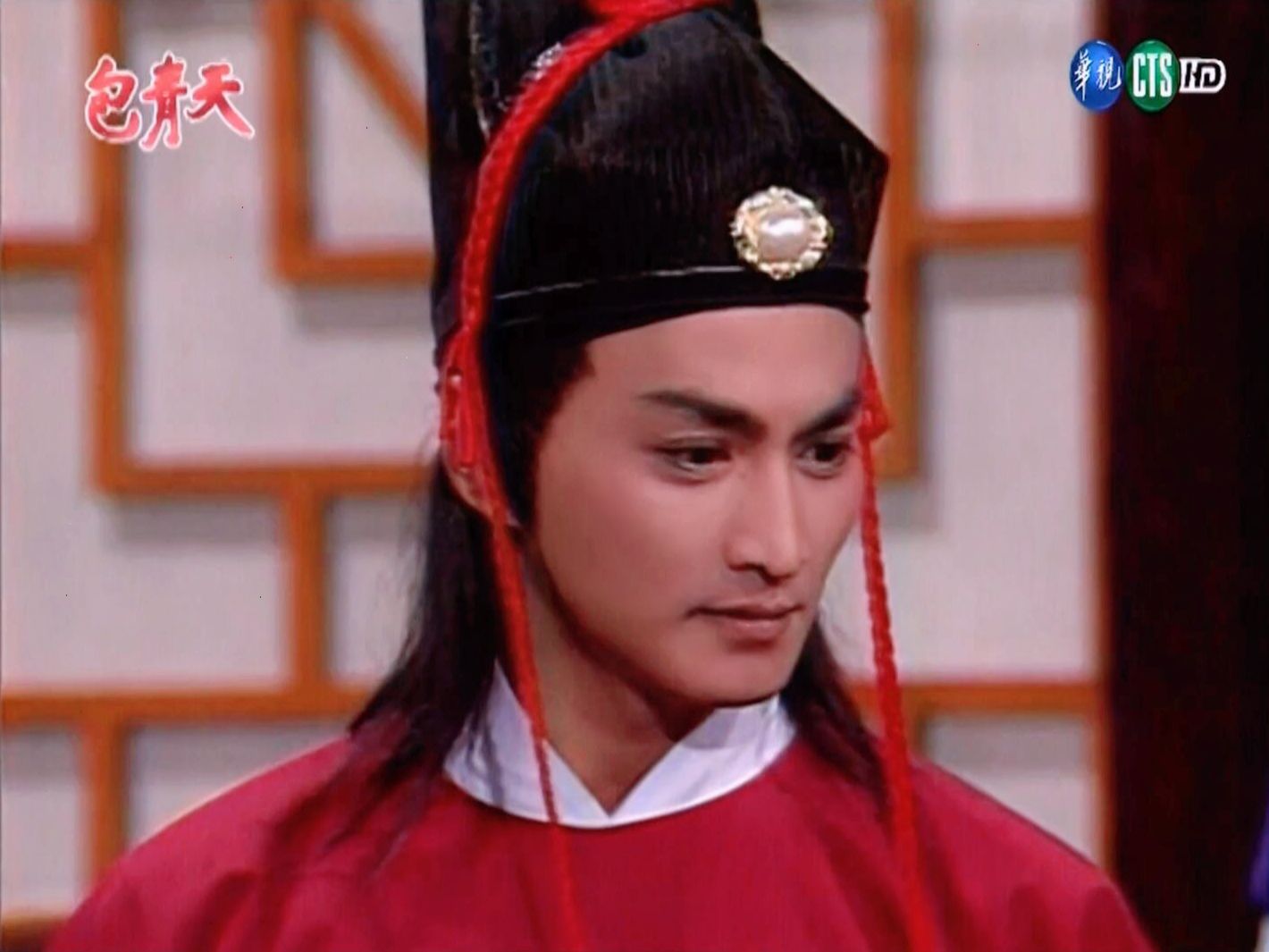 94tvb版包青天能播出就好了,何家劲年轻时唯二出演的帅气美貌展昭