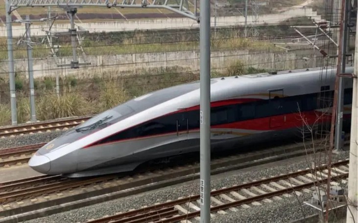 cr400af-z 5238担任g9641(临客 岳阳东-汕头)晚点