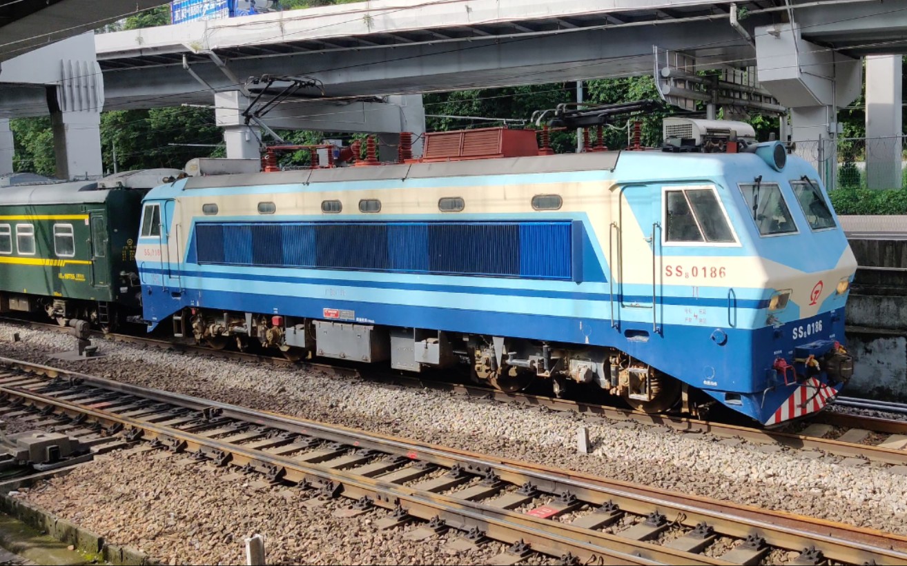 【铁路随拍】广铁的25z t8376/t8366两组25z收录