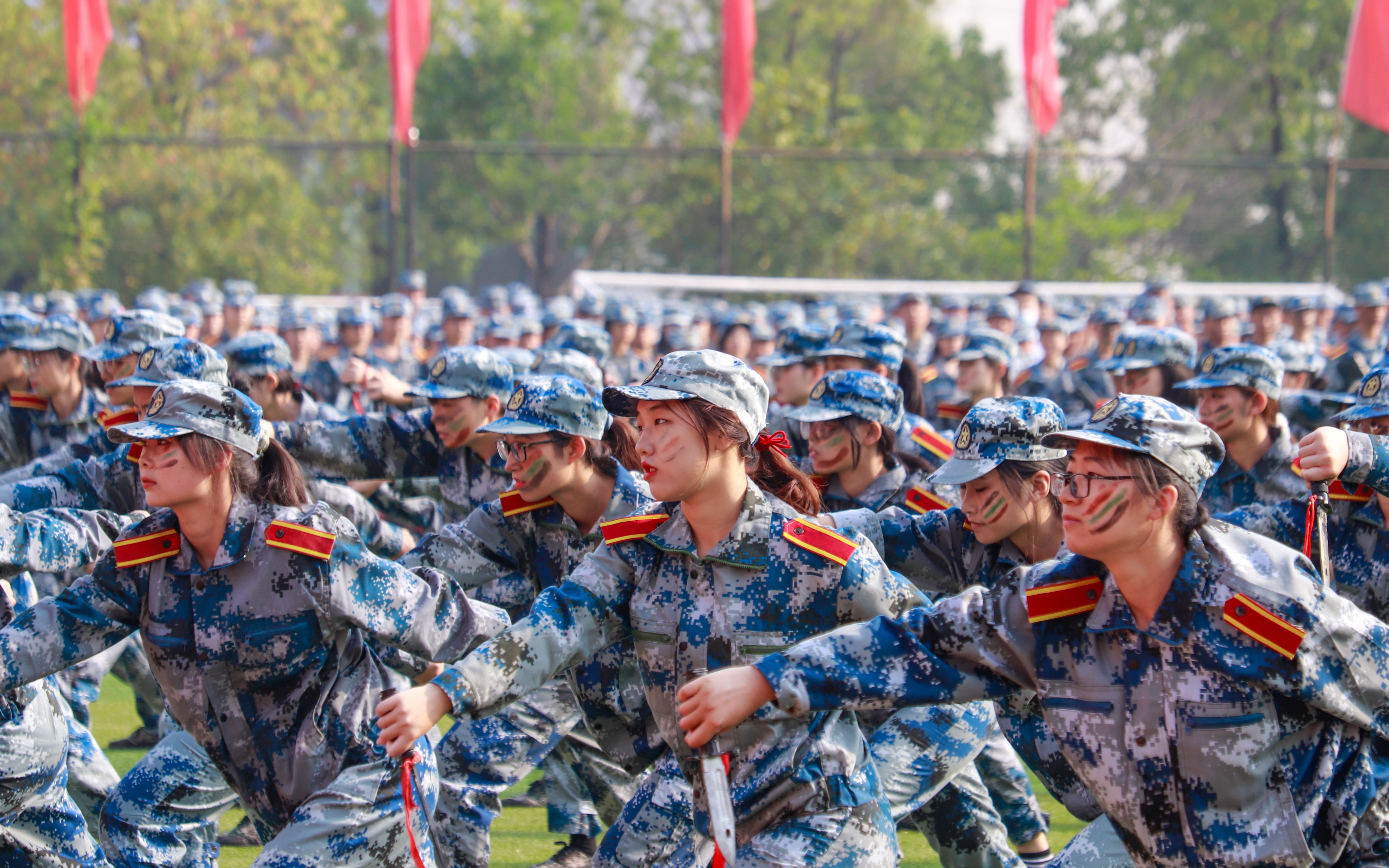 2020年新生军训汇演暨开学典礼哔哩哔哩bilibili