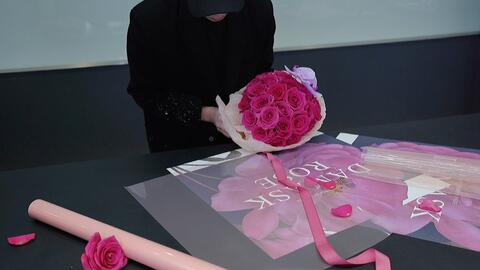 圆形花束包装教程 纯玫瑰花束教程 哔哩哔哩 Bilibili