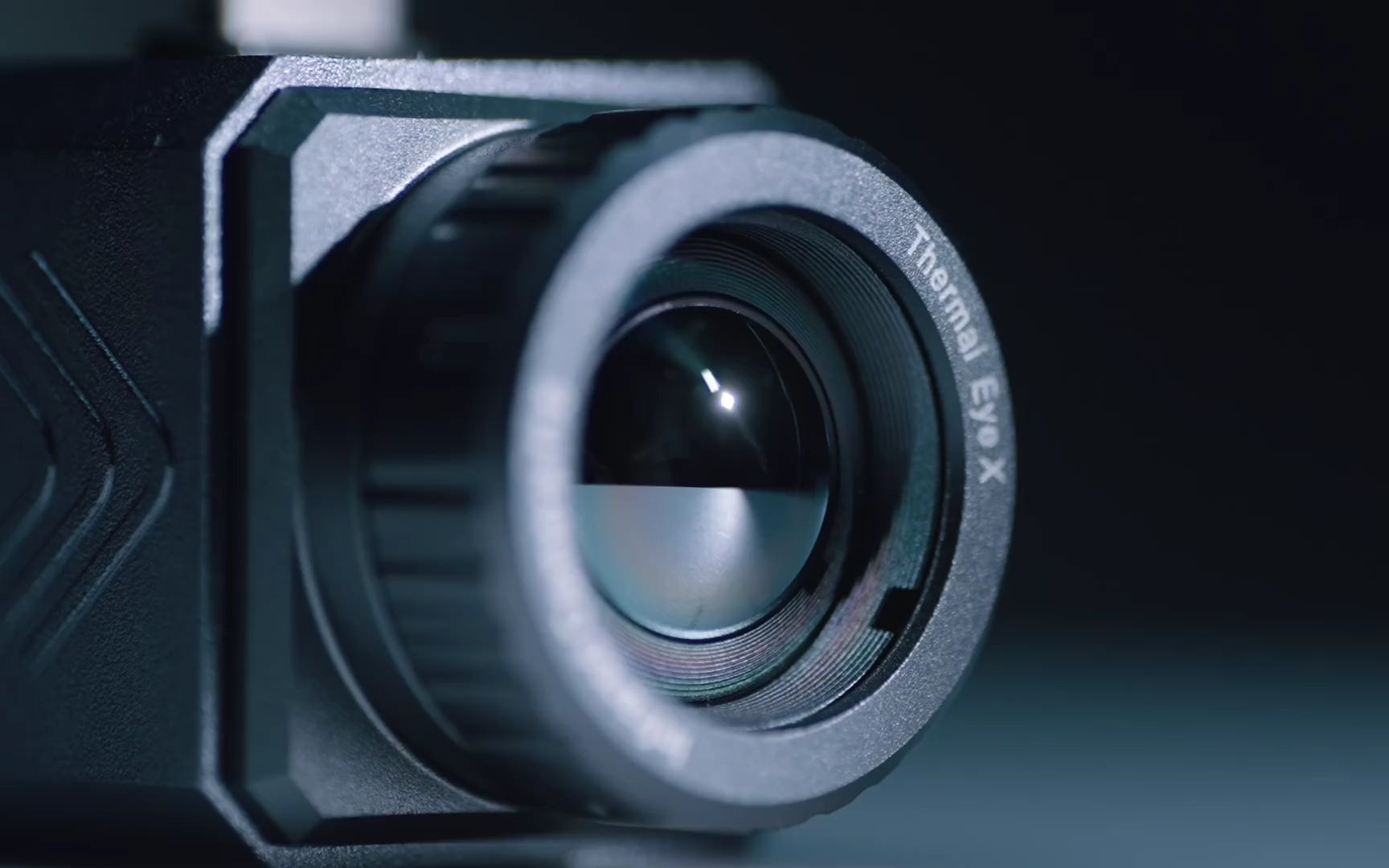 艾睿x3鹰眼热成像