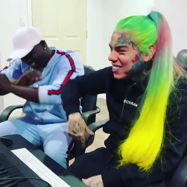 6ix9ine这个发(三声)型,怎么着?是想做A妹吗?哔哩哔哩bilibili