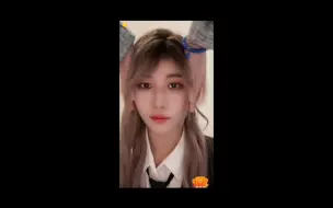 Download Video: 【GNZ48蛋壳】蛋壳又吵架啦？｜郑丹妮:都哄了你一天了～疯狂rua头｜陈珂:我口红有好多 郑丹妮:给我丢了！用我买的！