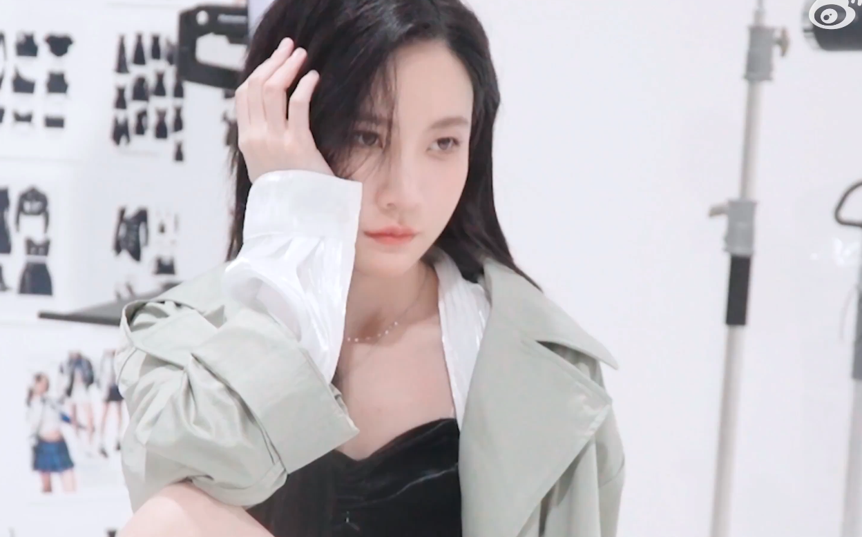 曾艾佳《女 子》主题生日公演拍摄花絮