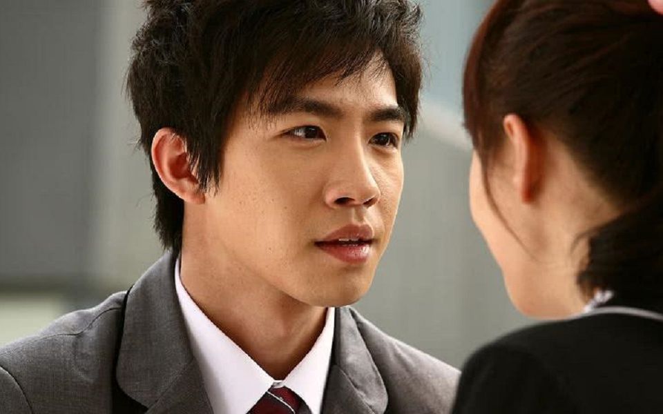 俞灏明毁容后反倒演技大涨,回归舞台风头超过刘德华,被昔日好兄弟无视