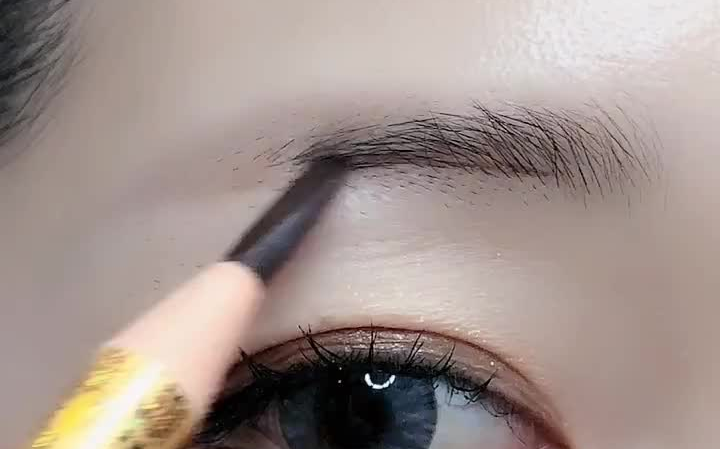 百搭瘦脸的柳叶细眉,巨简单巨好看