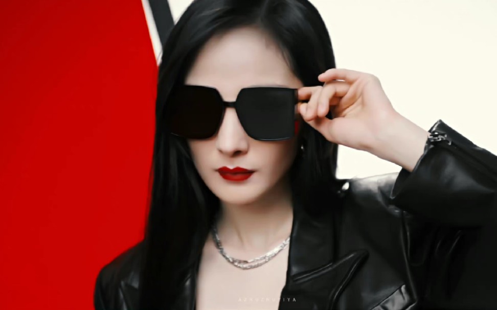 【杨幂】戴上墨镜 是拽姐吧