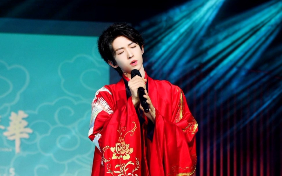 【刘宇】南国汉服嘉年华《千岁》现场版 汉服走秀