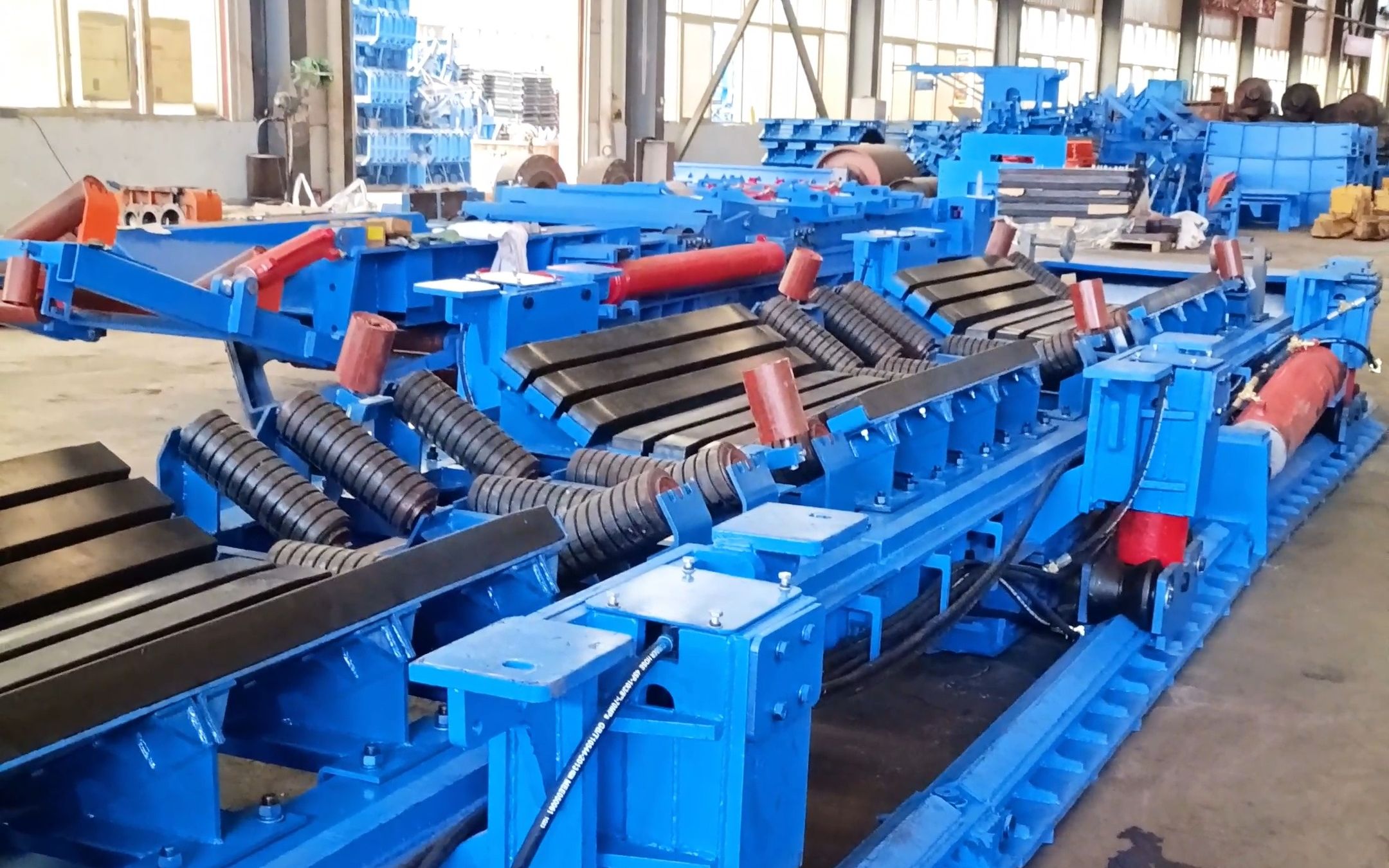 皮带机自移机尾缓冲床安装,掘进自移机尾 厂家 嵩阳煤机