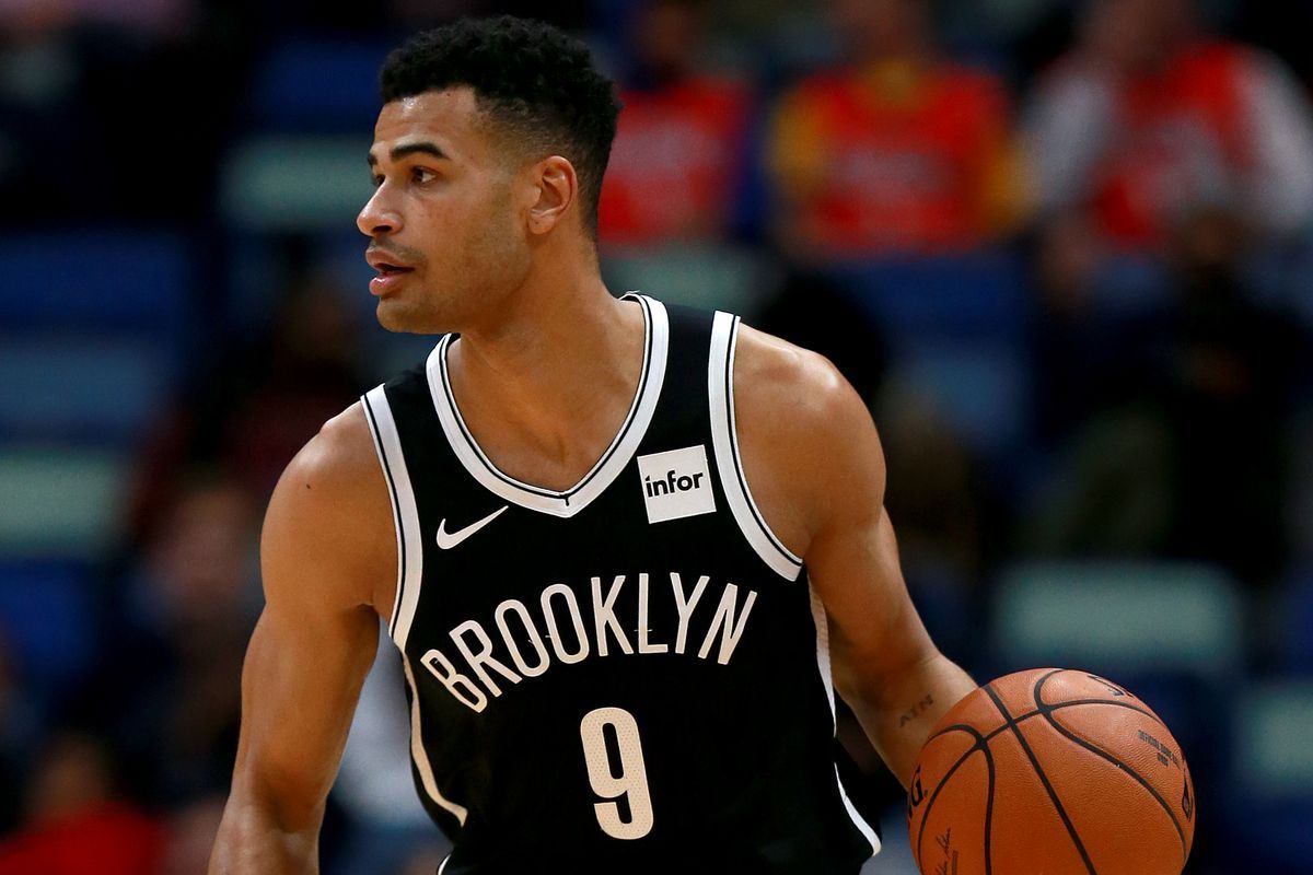 1:乔丹风格库里投篮包的男人---蒂卡.卢瓦乌-卡巴罗