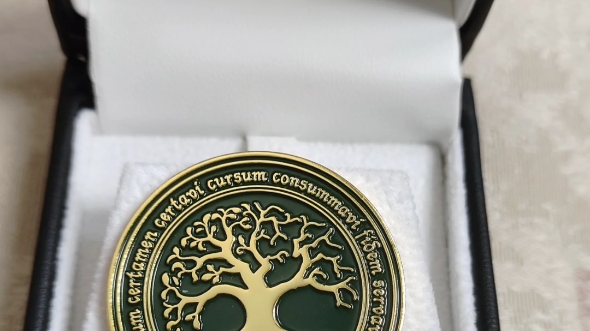 龙族周边 卡塞尔校徽徽章 半朽的世界树