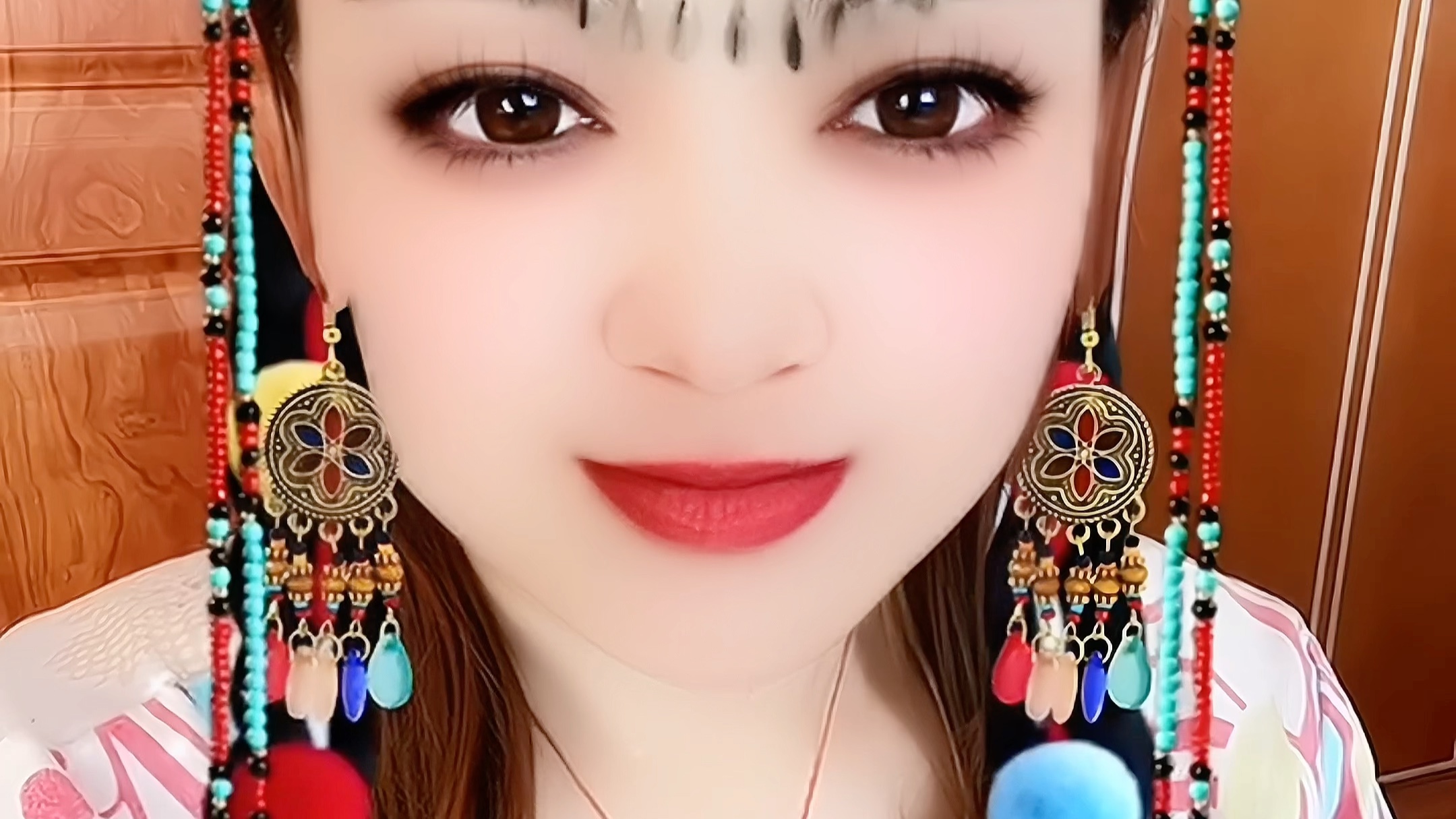 水灵灵的大眼睛会说心里话