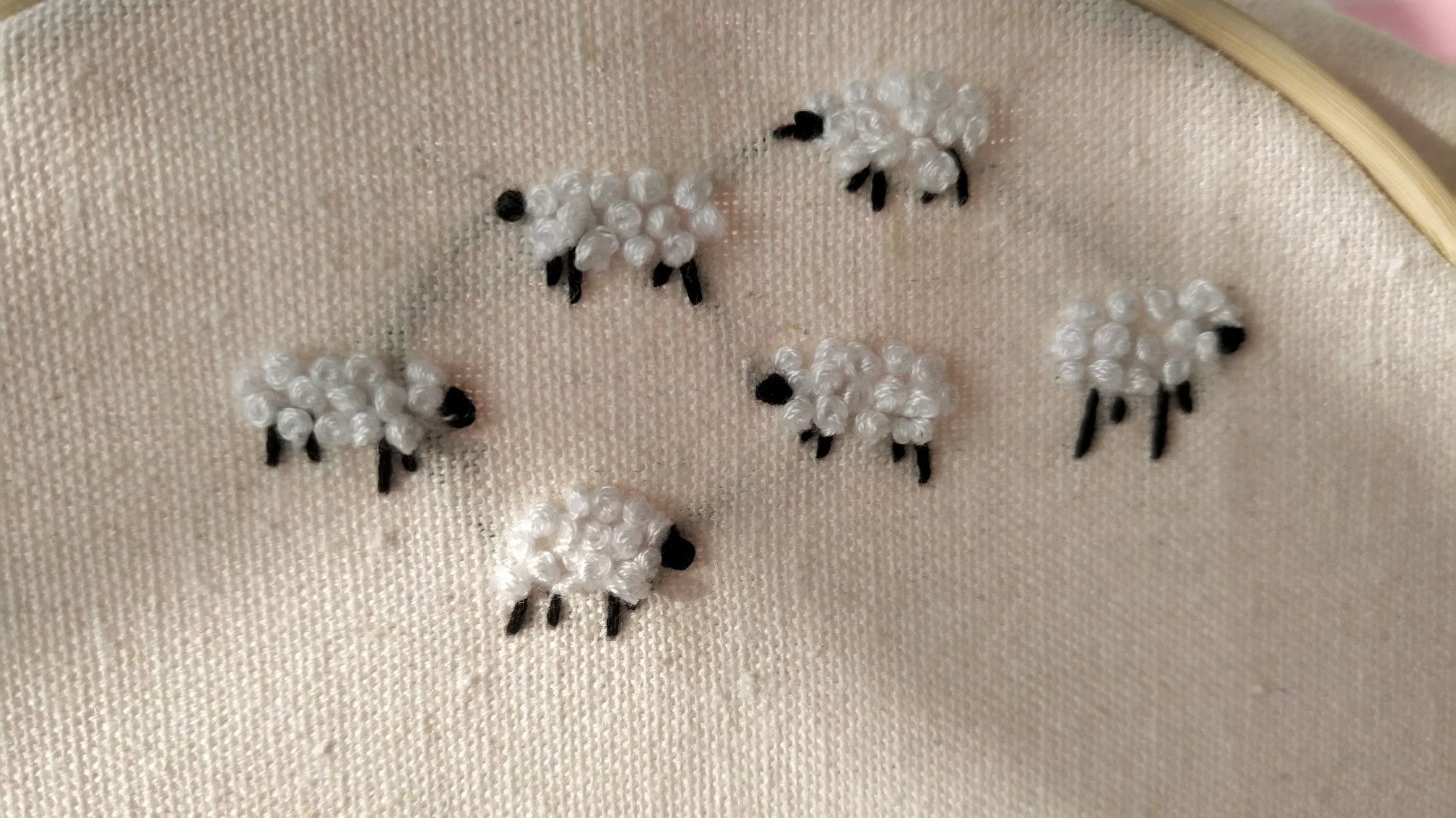 【刺绣】一组可爱的小绵羊