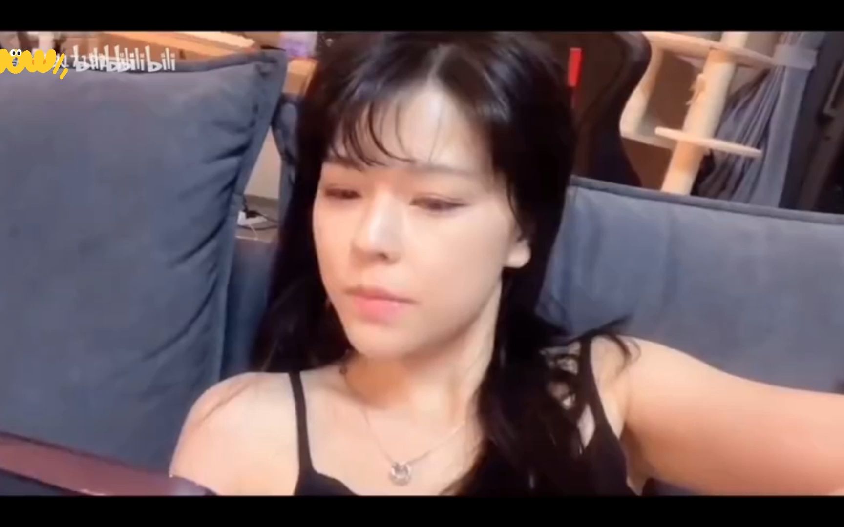 1沫子直言熊大的原因!直播不穿内衣名场面,真不拿兄弟们当外人?20