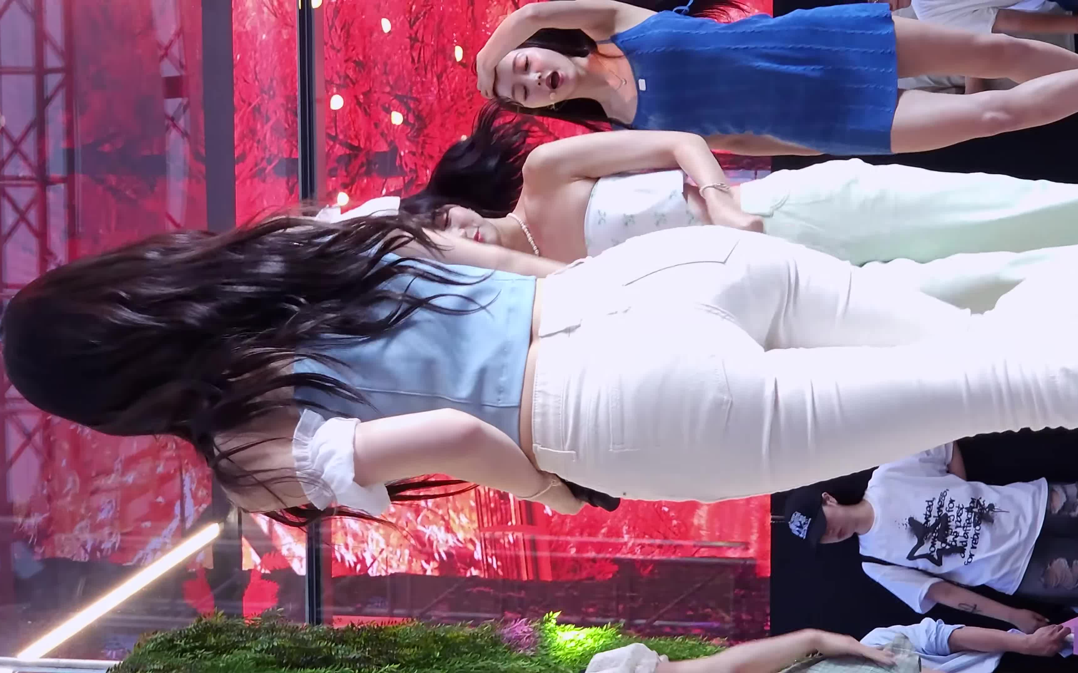 (白裤子系列)崔乂园 高画质 直拍 《视频集锦》230701 oh my girl