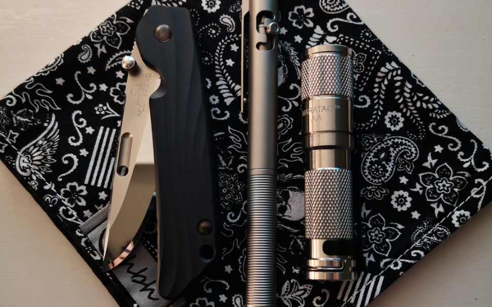 【收藏展示】正品花田洋肥前折刀的展示——极致的镜面研磨