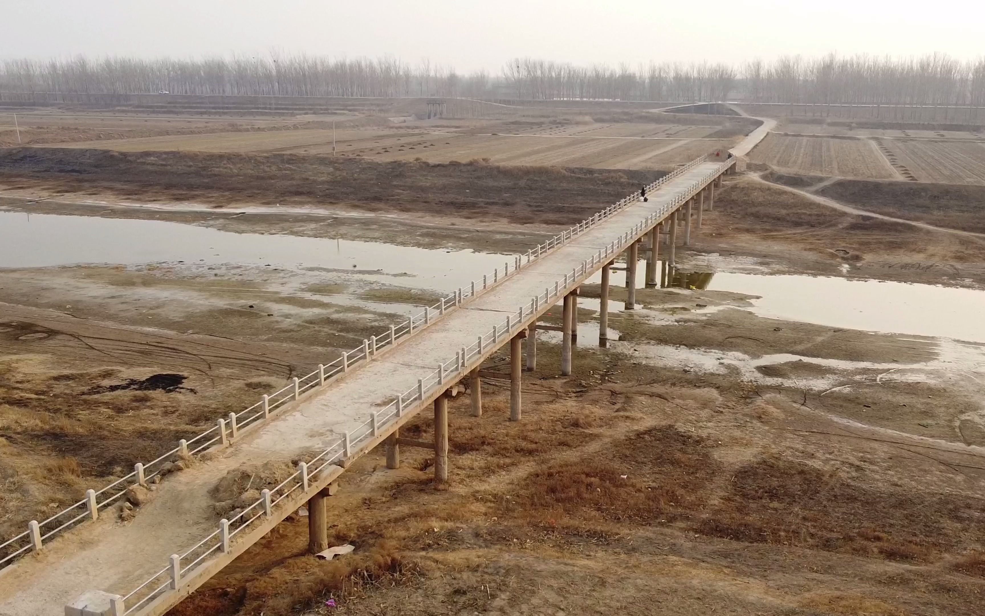 漳卫新河盐山县小李村段航拍视频一河跨两省一条凝聚老一辈汗水的人工