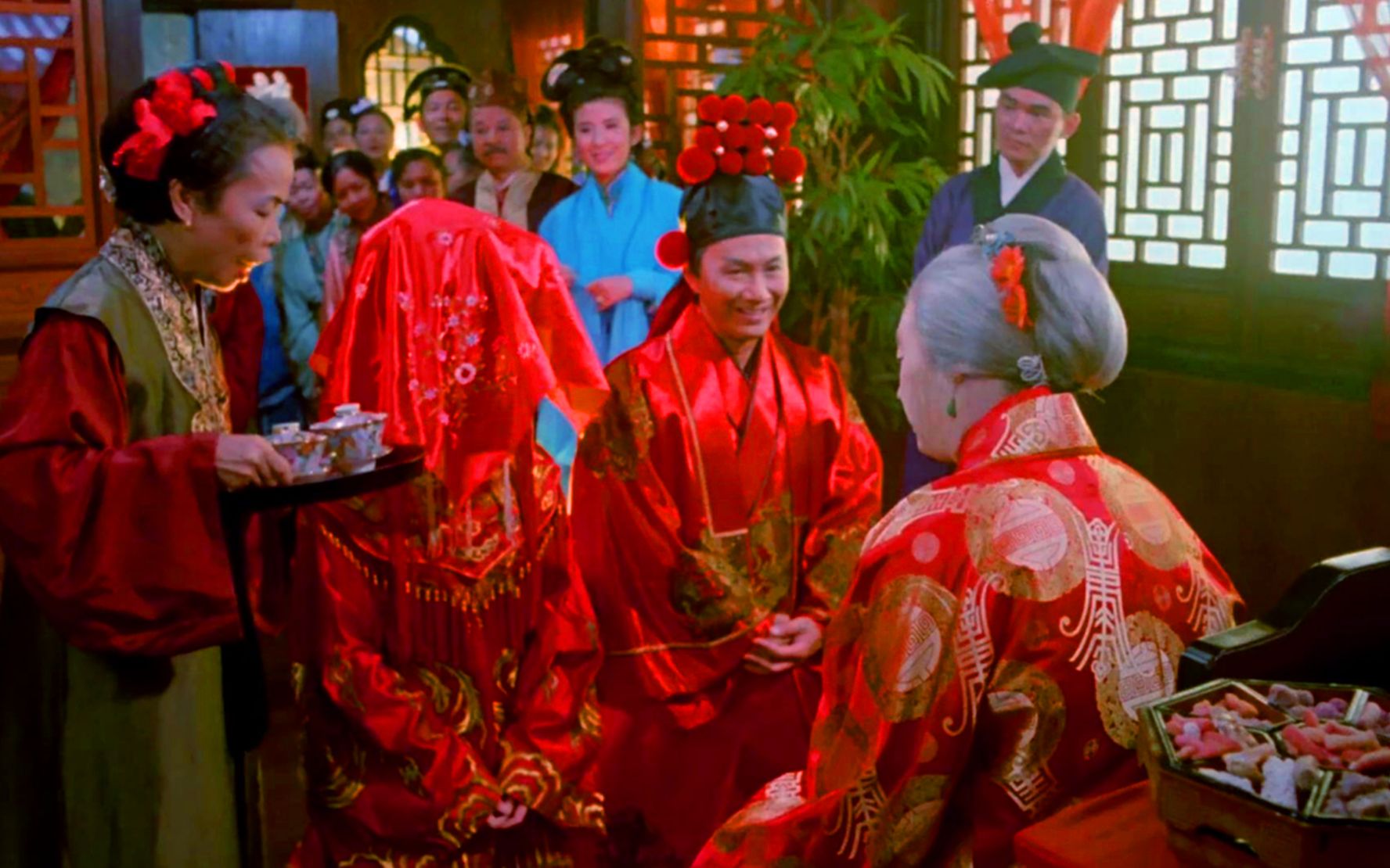 婆婆喝了媳妇敬的茶,瞬间返老还童,连身材都变得火辣_哔哩哔哩_bili