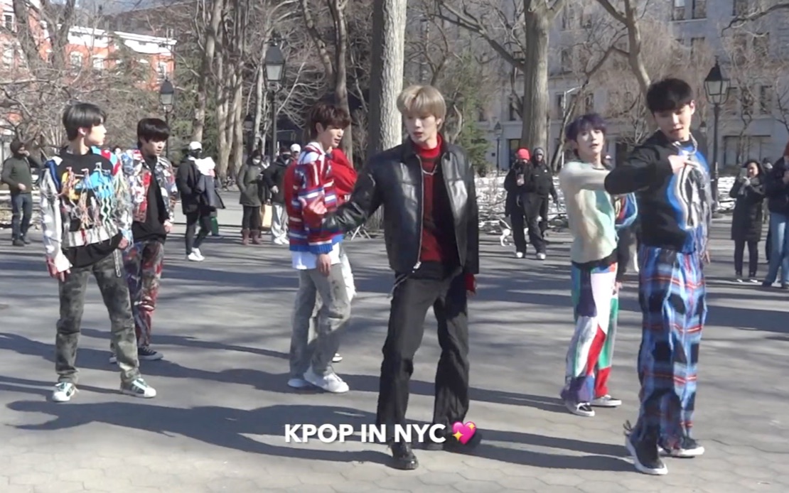 BLITZERS NY Busking 2022.02.15: KPOP + MENT 纽约华盛顿广场公园哔哩哔哩bilibili