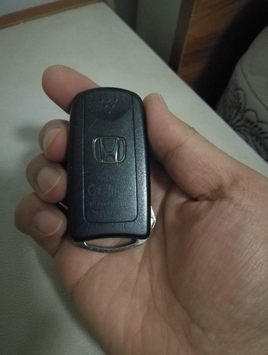 八代九代思域钥匙更换电池