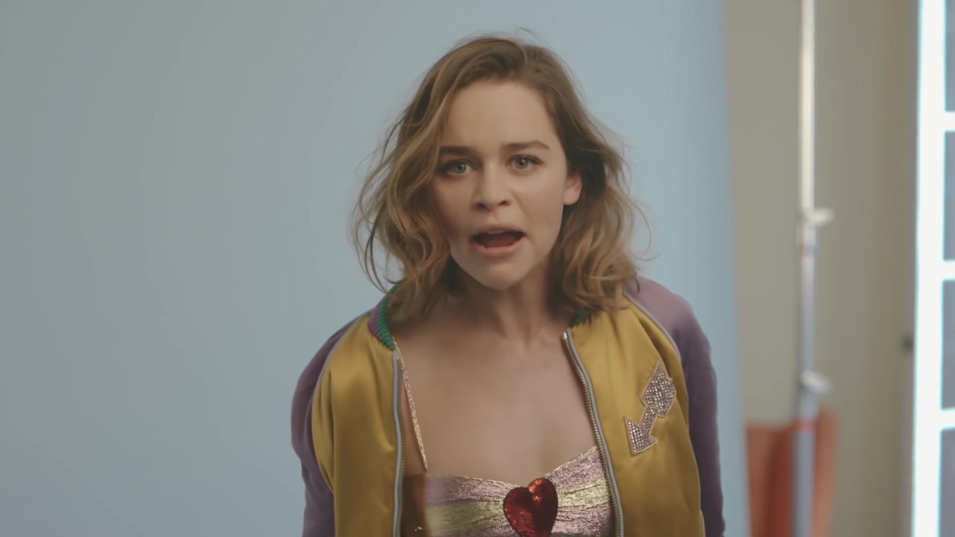 【emilia clarke】 has lost her dragons and her spanx l cover