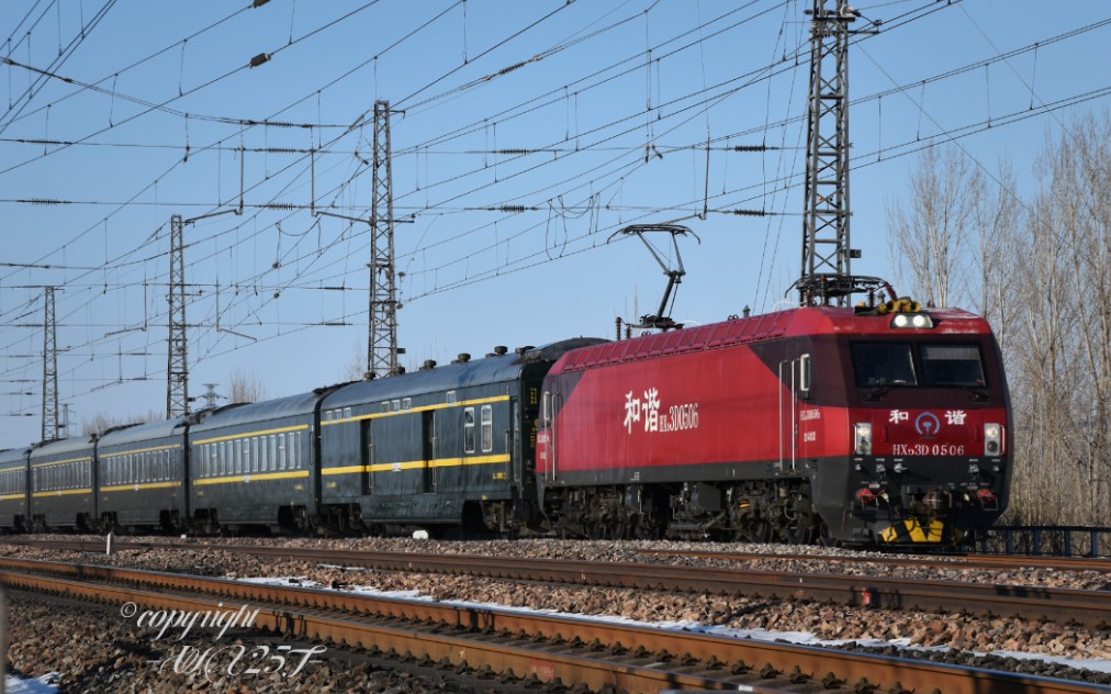 【中国铁路】半年后再见!红旗列车z14/z13通过霸州站